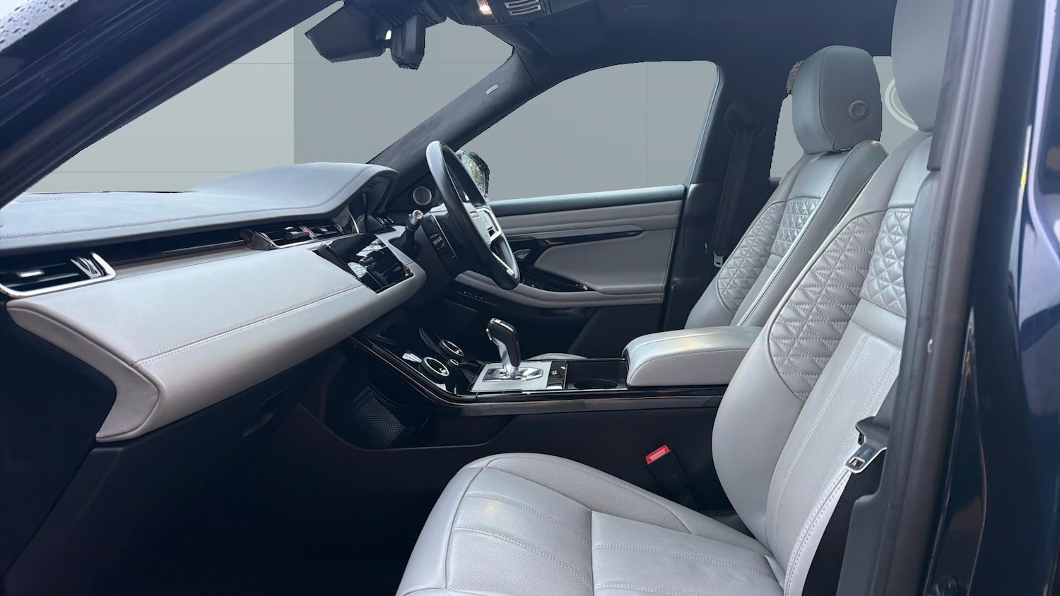 Used Land Rover Range Rover Evoque 2022 for sale - 77638725: Photo 3