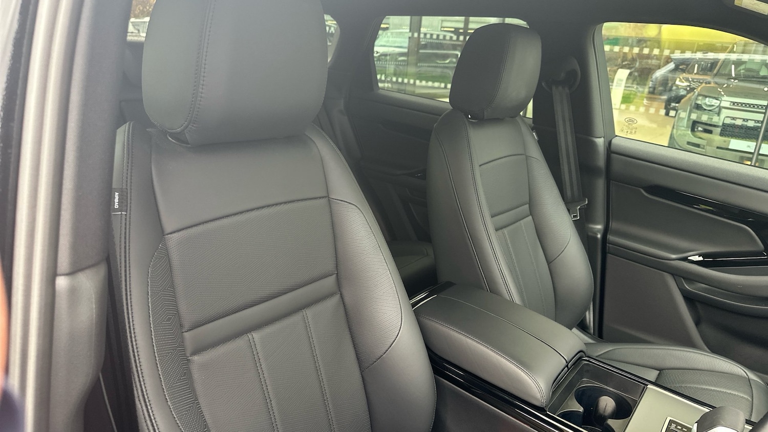 Used Land Rover Range Rover Evoque 2025 for sale - 77180642: Photo 37