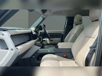 Used Land Rover Defender 2022 for sale - 79476318: Photo