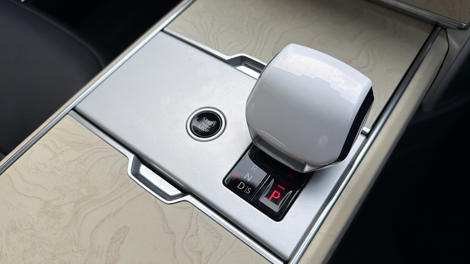 Used Land Rover Range Rover 2025 for sale - 78199371: Photo 13