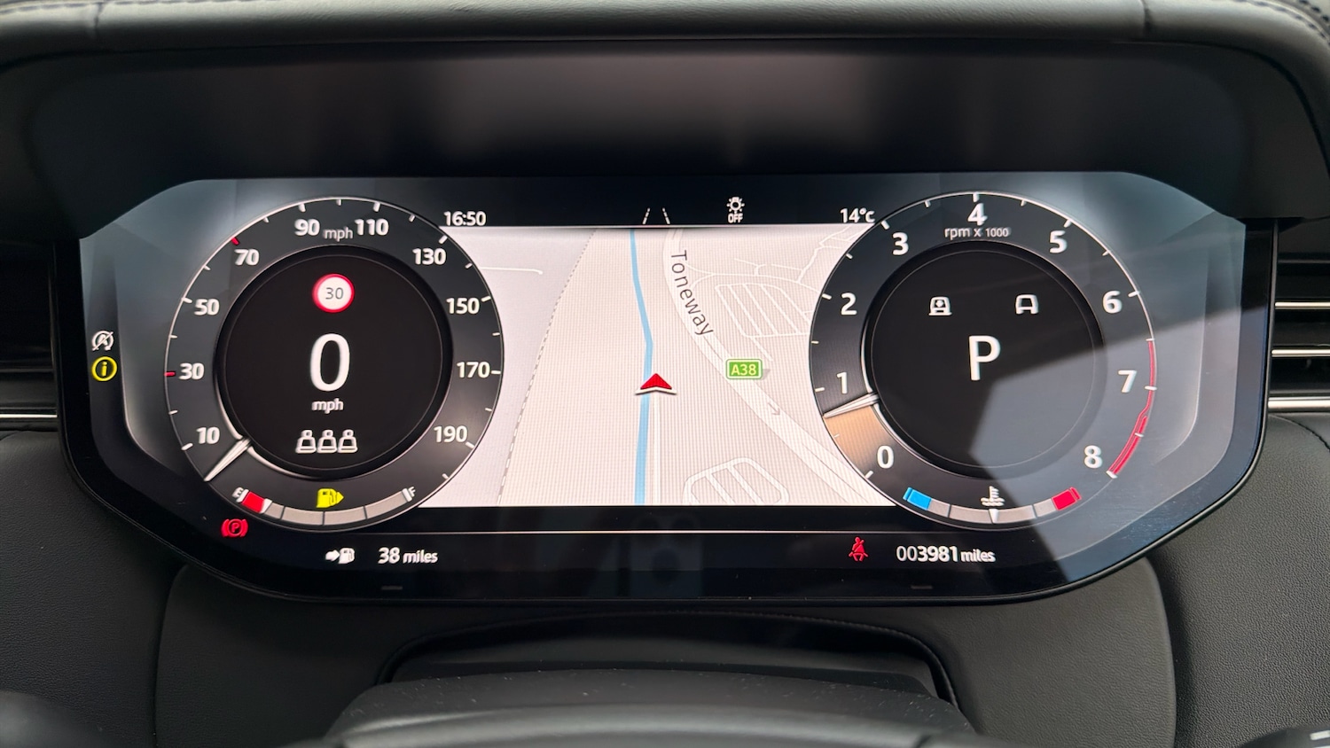 Used Land Rover Range Rover 2025 for sale - 78199371: Photo 16