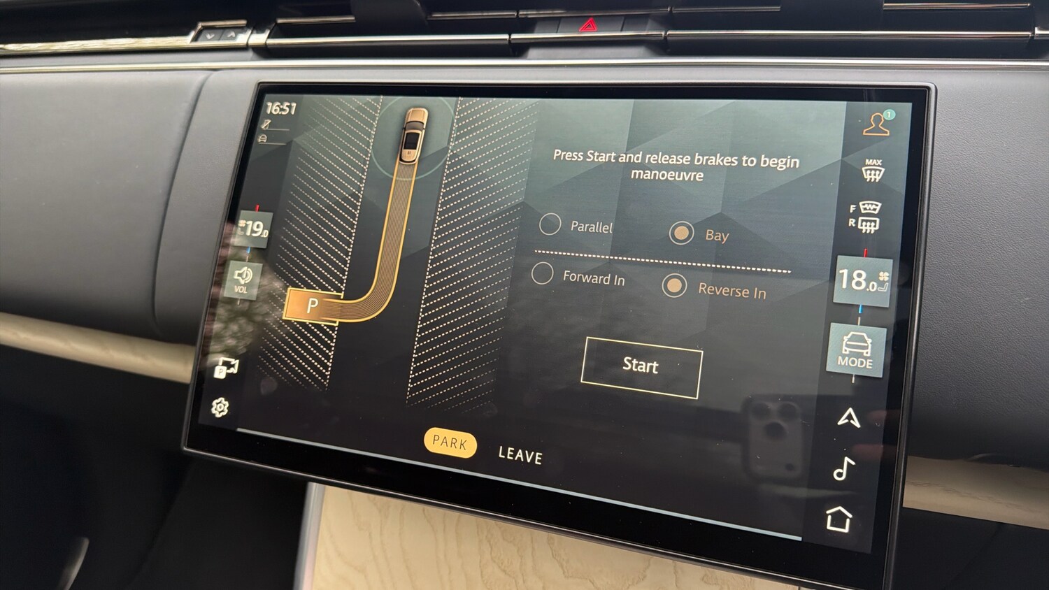 Used Land Rover Range Rover 2025 for sale - 78199371: Photo 32