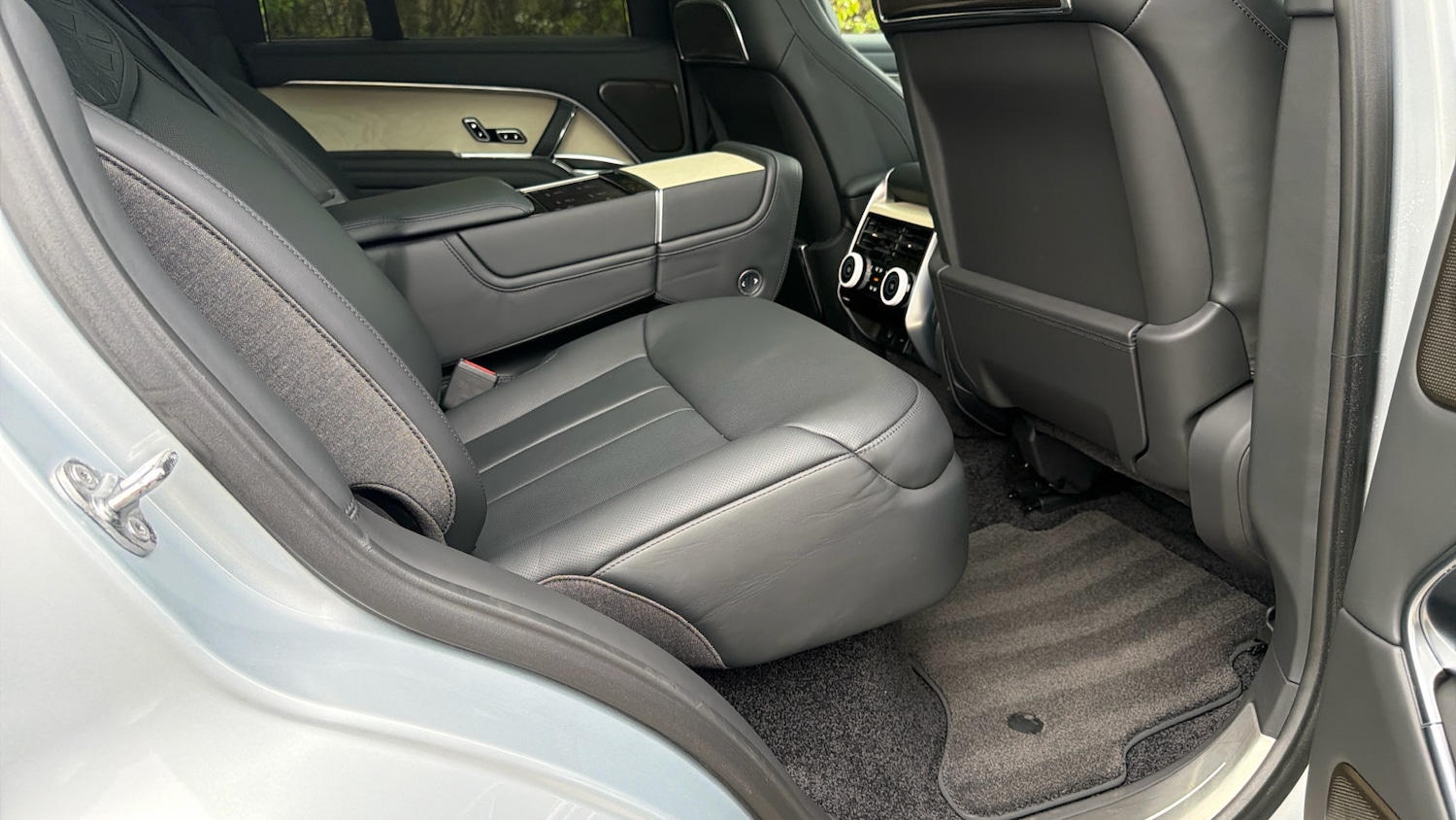 Used Land Rover Range Rover 2025 for sale - 78199371: Photo 42