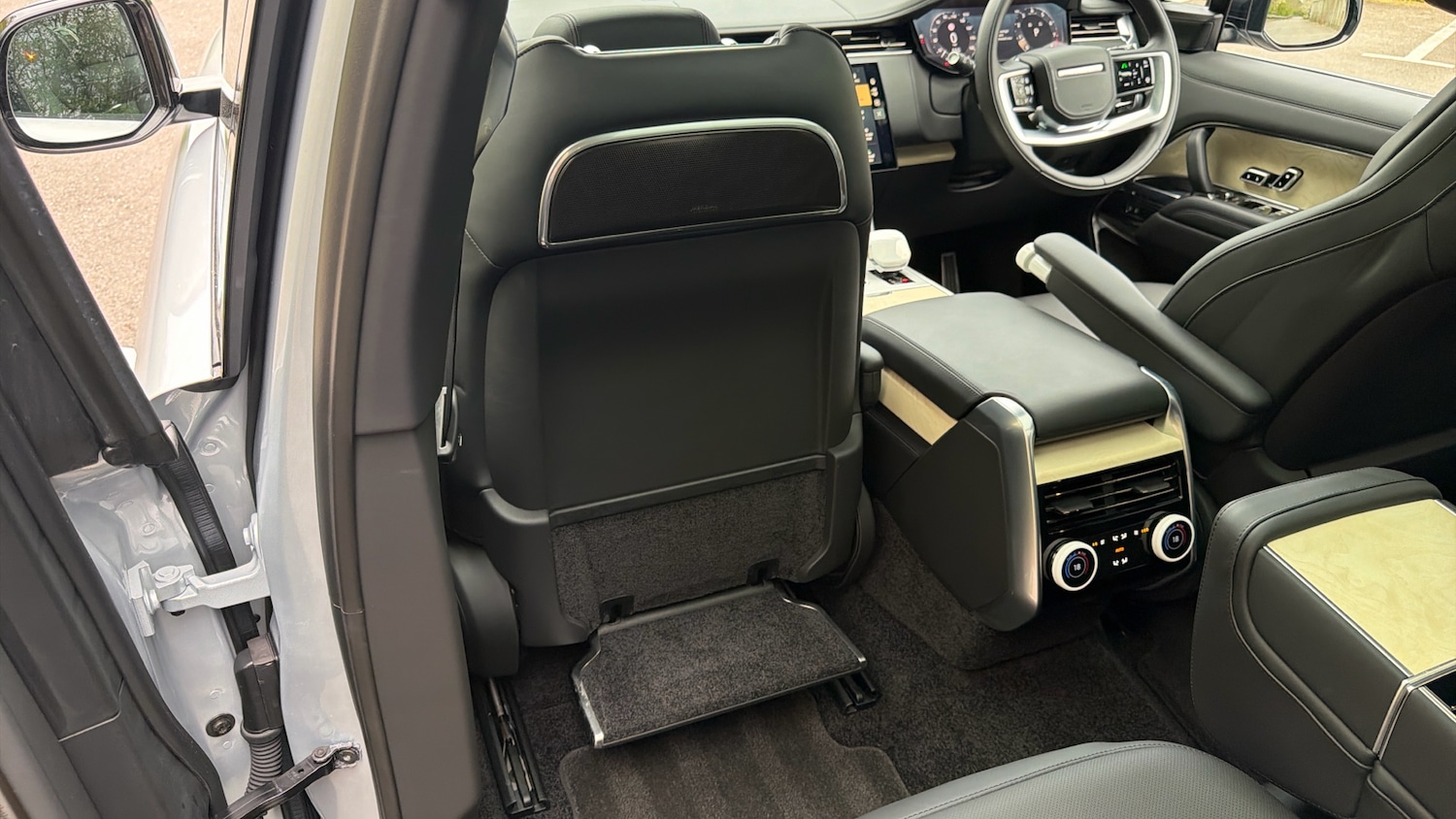 Used Land Rover Range Rover 2025 for sale - 78199371: Photo 50