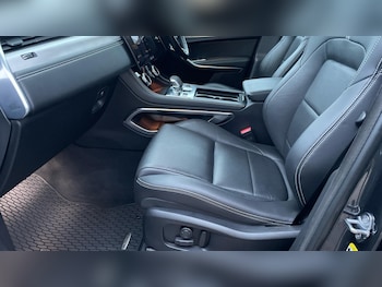 Used Jaguar F-Pace 2023 for sale - 77617737: Photo