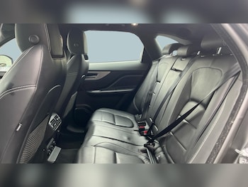 Used Jaguar F-Pace 2019 for sale - 76614676: Photo