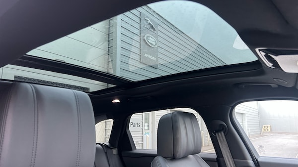 Used Land Rover Range Rover Velar 2024 for sale - 76222147: Photo 20