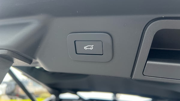 Used Land Rover Range Rover Velar 2024 for sale - 76222147: Photo 27