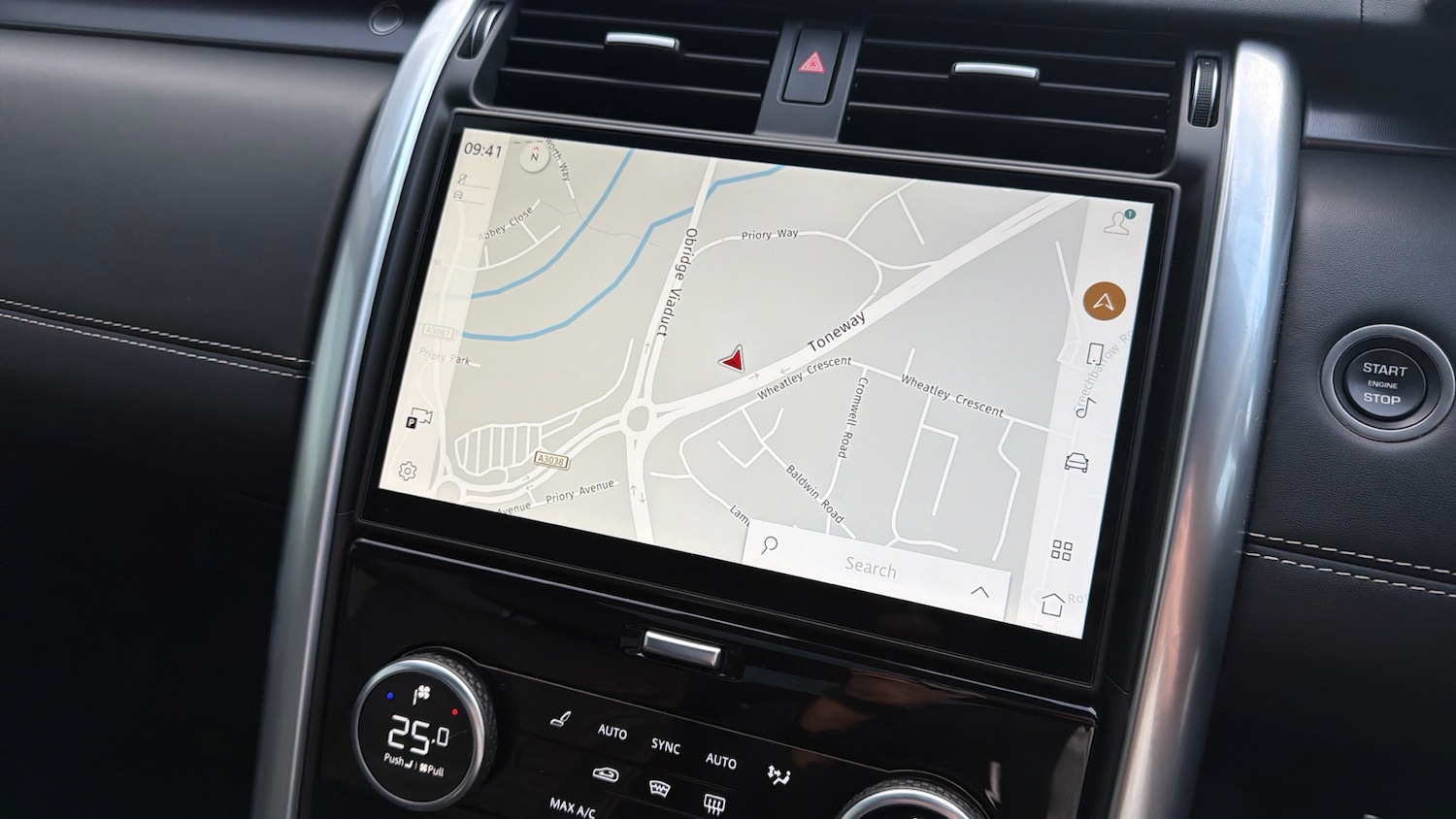 Used Land Rover Discovery 2025 for sale - 76777914: Photo 11