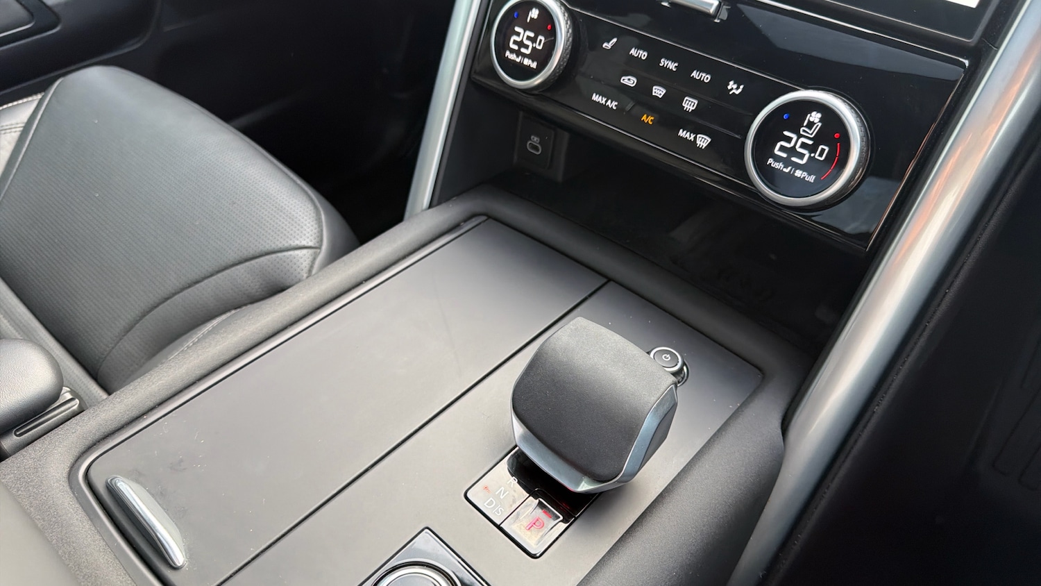 Used Land Rover Discovery 2025 for sale - 76777914: Photo 13