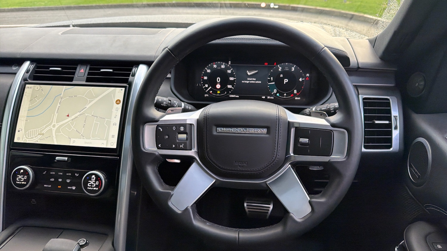 Used Land Rover Discovery 2025 for sale - 76777914: Photo 15