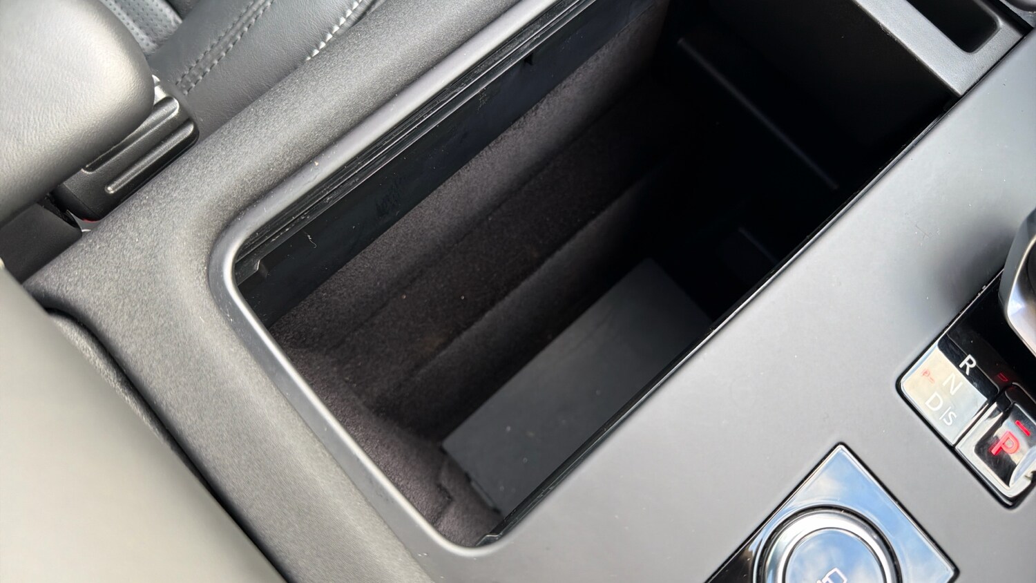 Used Land Rover Discovery 2025 for sale - 76777914: Photo 37