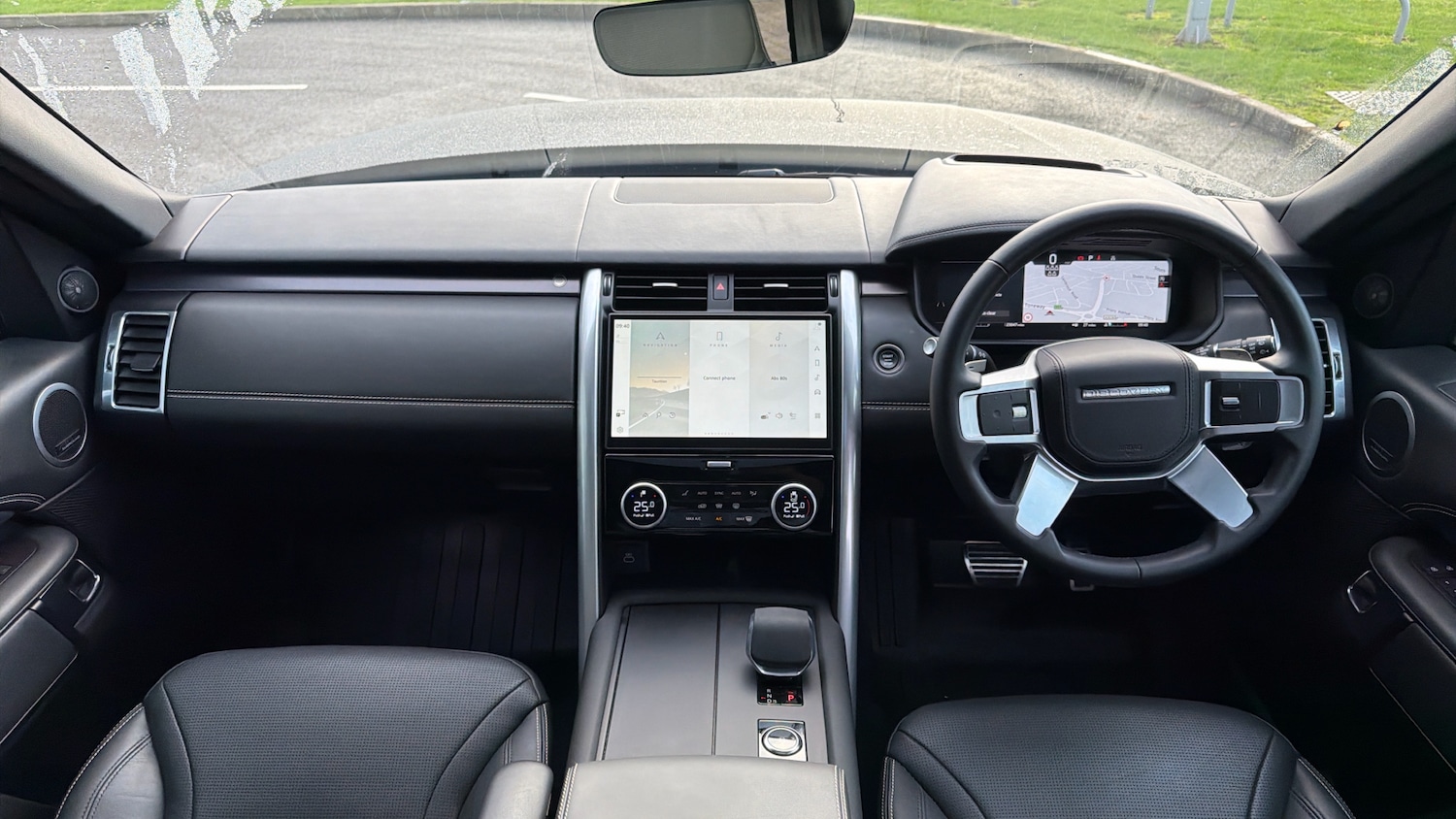 Used Land Rover Discovery 2025 for sale - 76777914: Photo 9