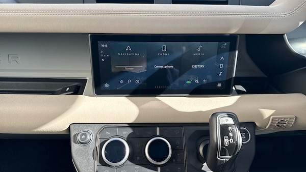 Used Land Rover Defender 2020 for sale - 76274376: Photo 14