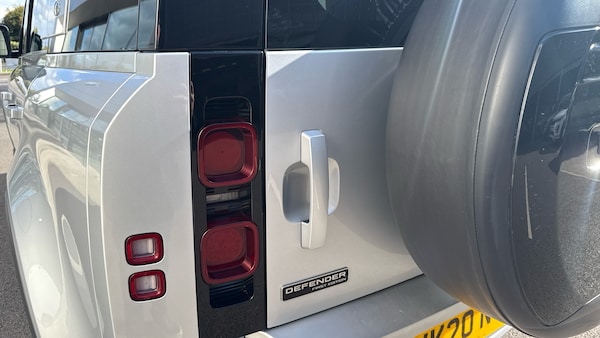 Used Land Rover Defender 2020 for sale - 76274376: Photo 19