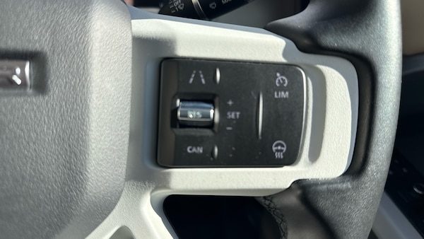 Used Land Rover Defender 2020 for sale - 76274376: Photo 22