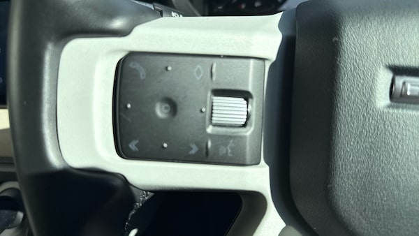 Used Land Rover Defender 2020 for sale - 76274376: Photo 23