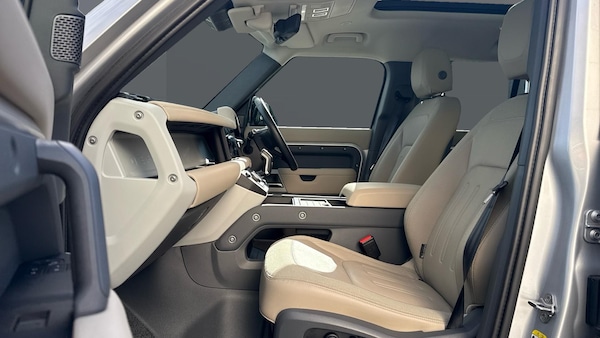 Used Land Rover Defender 2020 for sale - 76274376: Photo 3