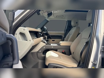 Used Land Rover Defender 2020 for sale - 76274376: Photo