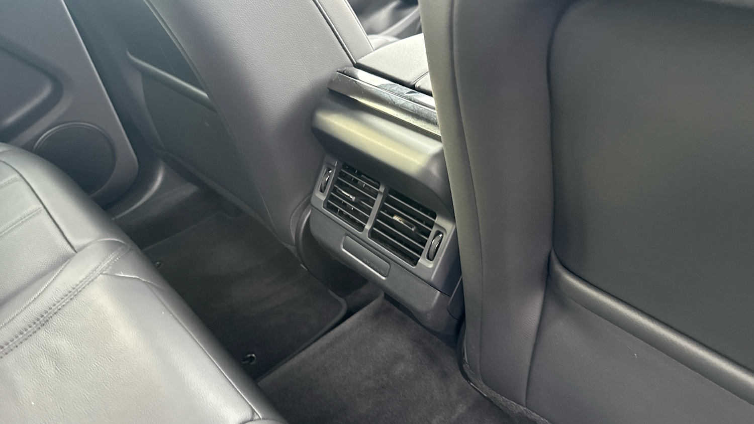 Used Land Rover Range Rover Evoque 2025 for sale - 75931335: Photo 18