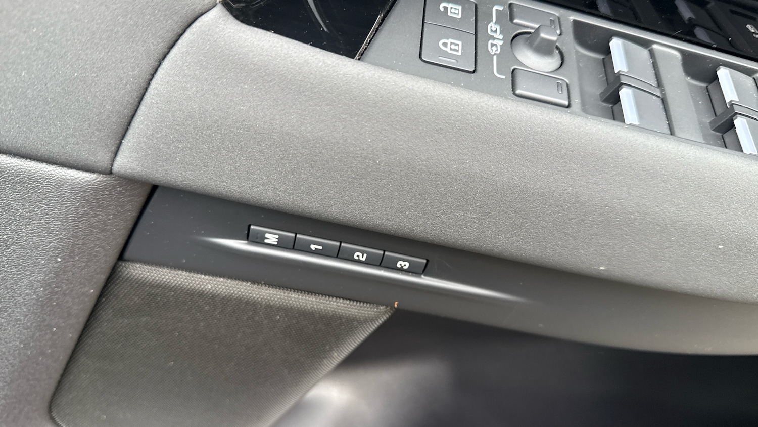 Used Land Rover Range Rover Evoque 2025 for sale - 75931335: Photo 23