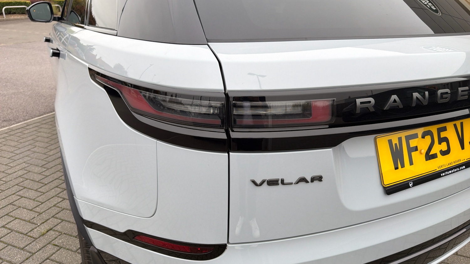 Used Land Rover Range Rover Velar 2025 for sale - 76611535: Photo 19