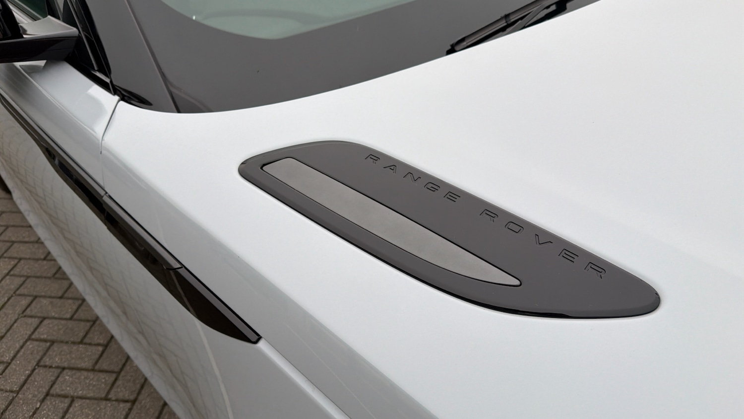 Used Land Rover Range Rover Velar 2025 for sale - 76611535: Photo 21