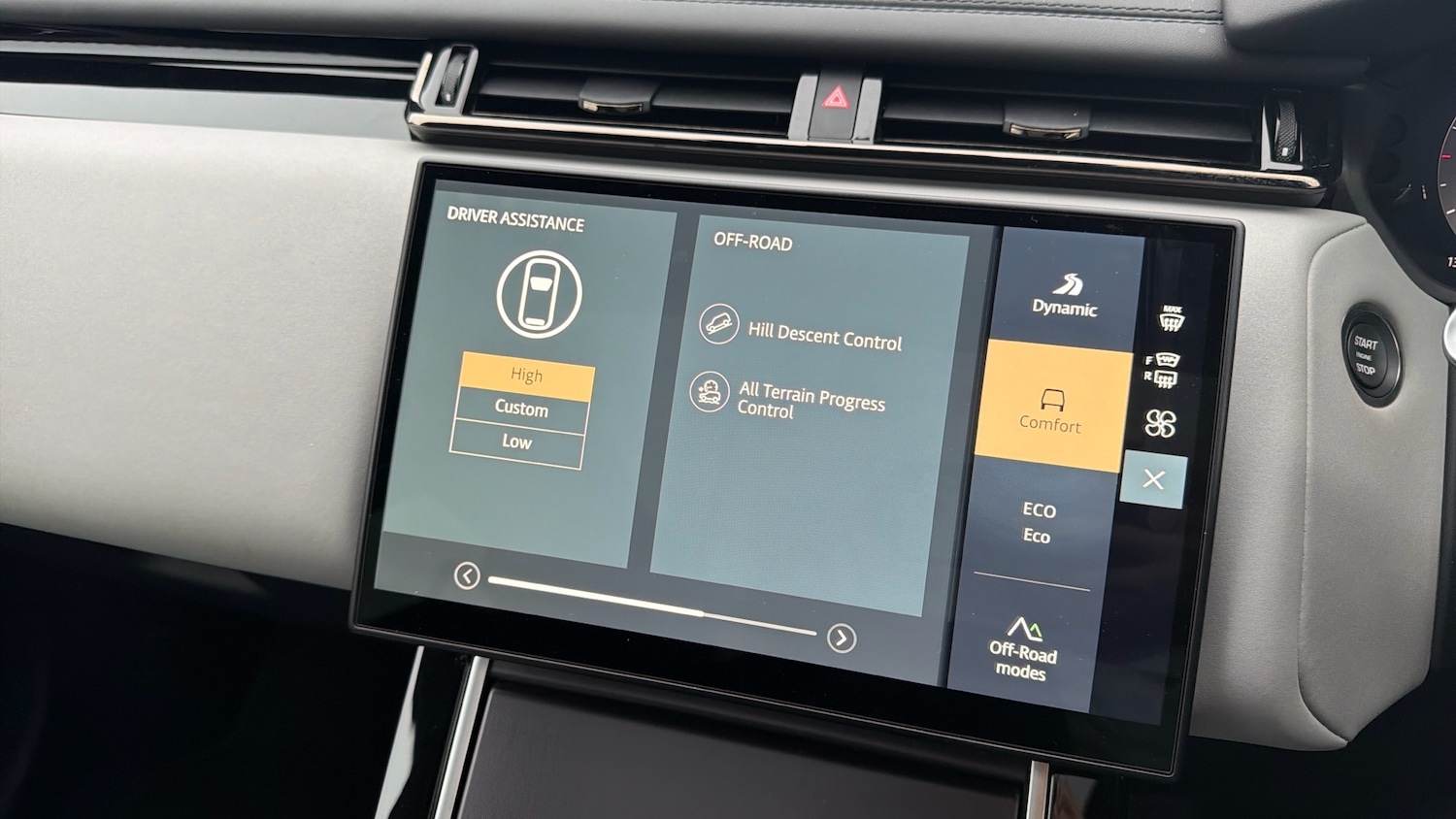 Used Land Rover Range Rover Velar 2025 for sale - 76611535: Photo 26