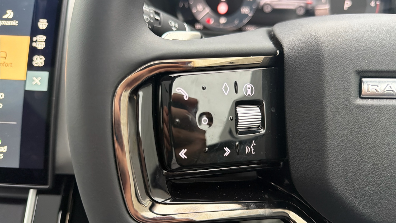 Used Land Rover Range Rover Velar 2025 for sale - 76611535: Photo 27