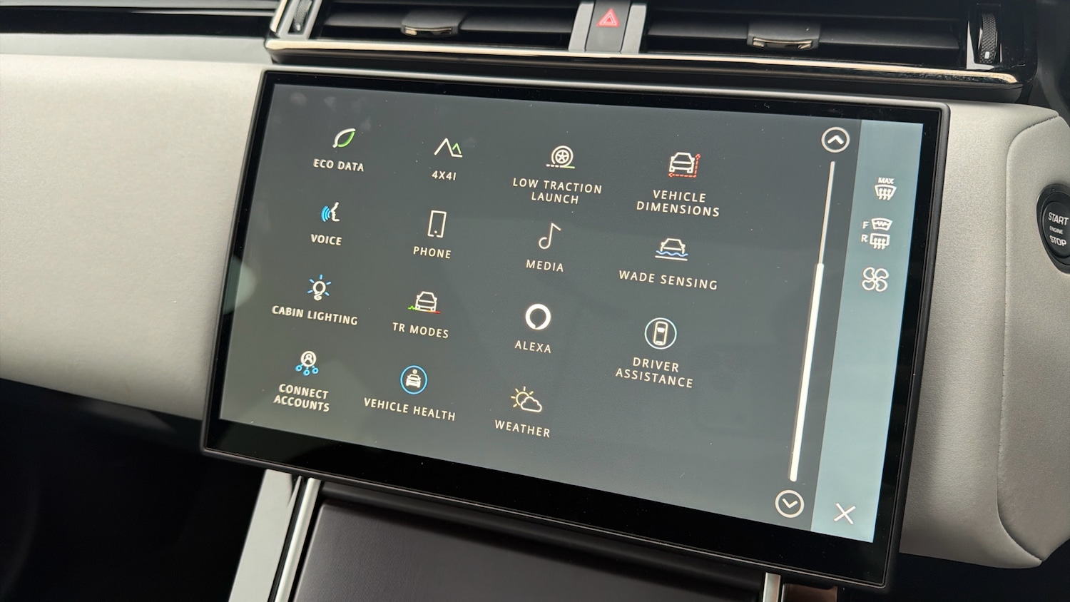 Used Land Rover Range Rover Velar 2025 for sale - 76611535: Photo 32