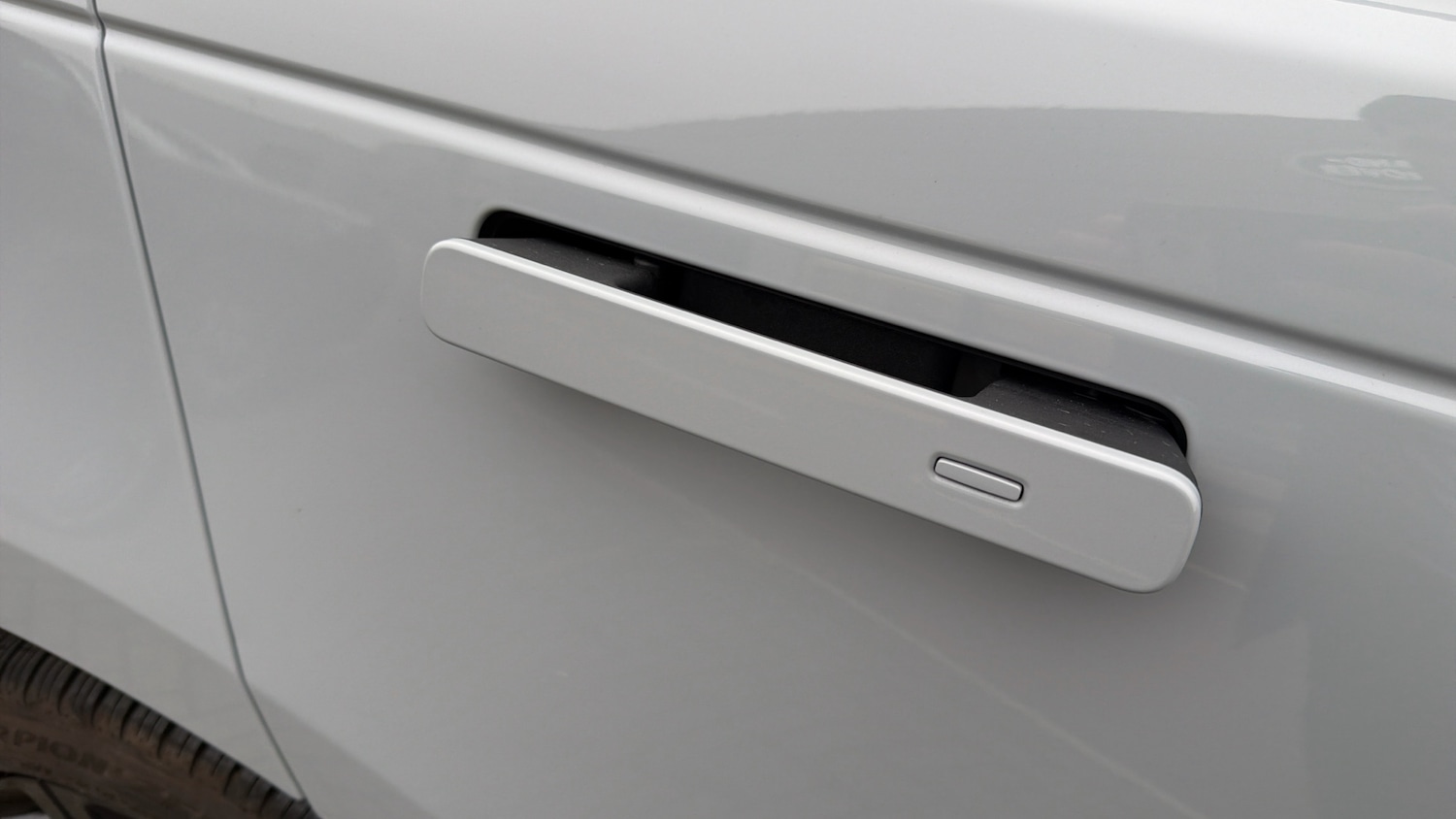 Used Land Rover Range Rover Velar 2025 for sale - 76611535: Photo 35