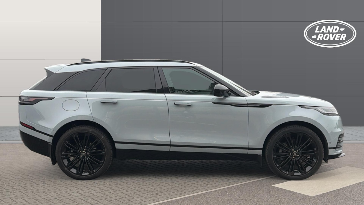 Used Land Rover Range Rover Velar 2025 for sale - 76611535: Photo 5