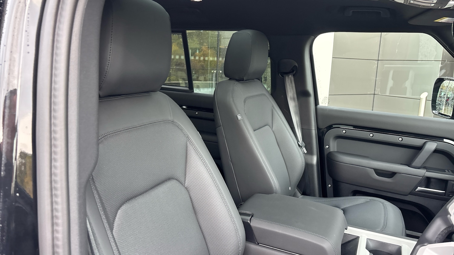 Used Land Rover Defender 2025 for sale - 77262175: Photo 33