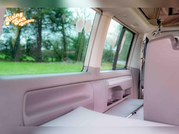 Used Volkswagen California 2013 for sale - 76987569: Photo