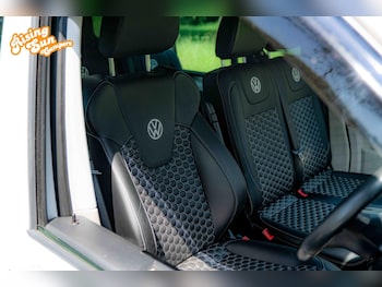 Used Volkswagen Transporter 2018 for sale - 79000899: Photo