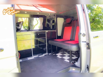 Used Volkswagen Transporter 2015 for sale - 78770731: Photo