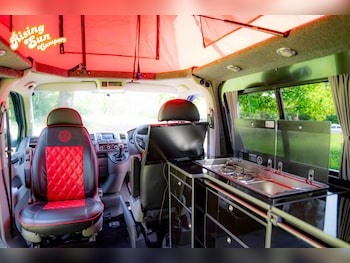 Used Volkswagen Transporter 2015 for sale - 78770731: Photo