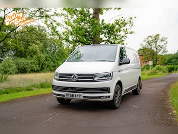 Used Volkswagen Transporter 2018 for sale - 78995634: Photo