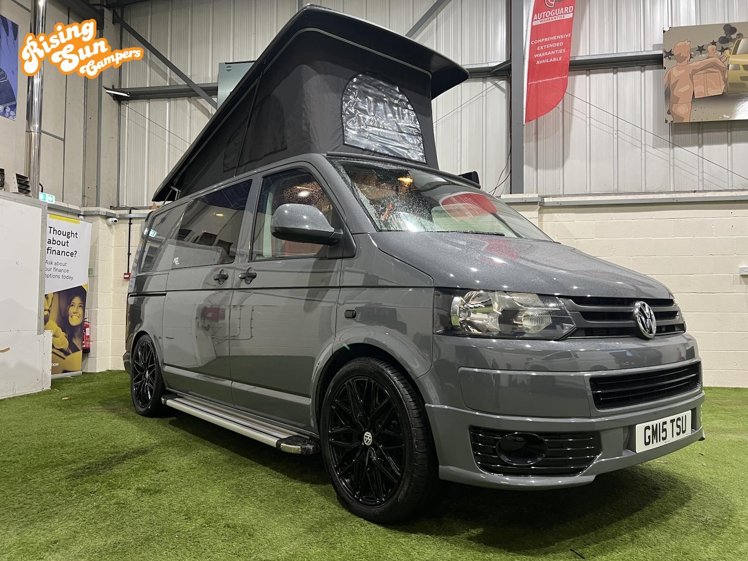 Used Volkswagen Transporter 2015 for sale - 76922263: Photo 1