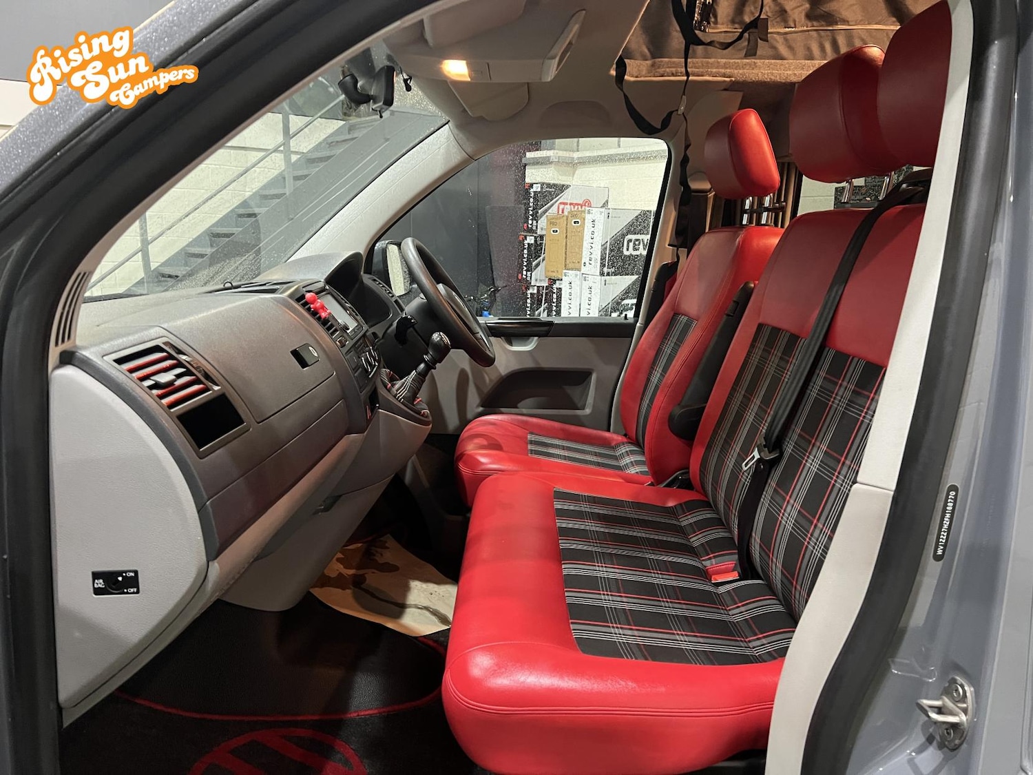 Used Volkswagen Transporter 2015 for sale - 76922263: Photo 10