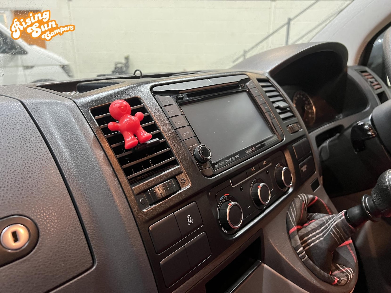 Used Volkswagen Transporter 2015 for sale - 76922263: Photo 12