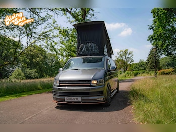 Used Volkswagen Transporter 2016 for sale - 79000900: Photo