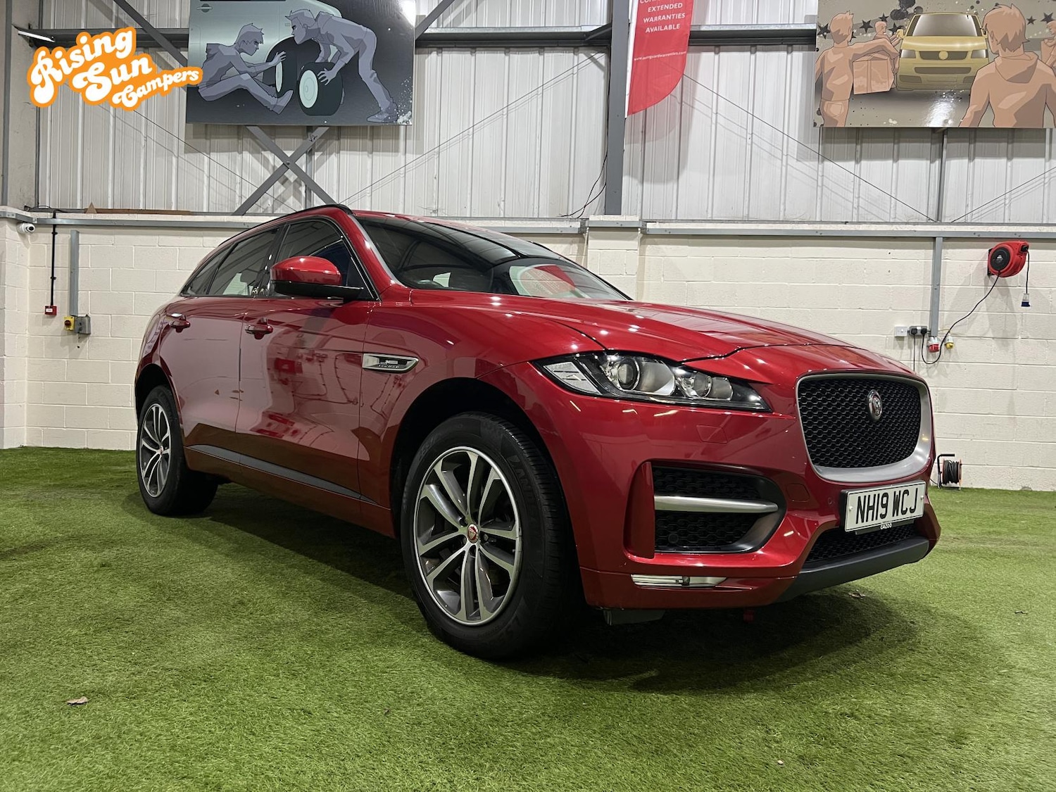 Used Jaguar F-Pace 2019 for sale - 76882169: Photo 1