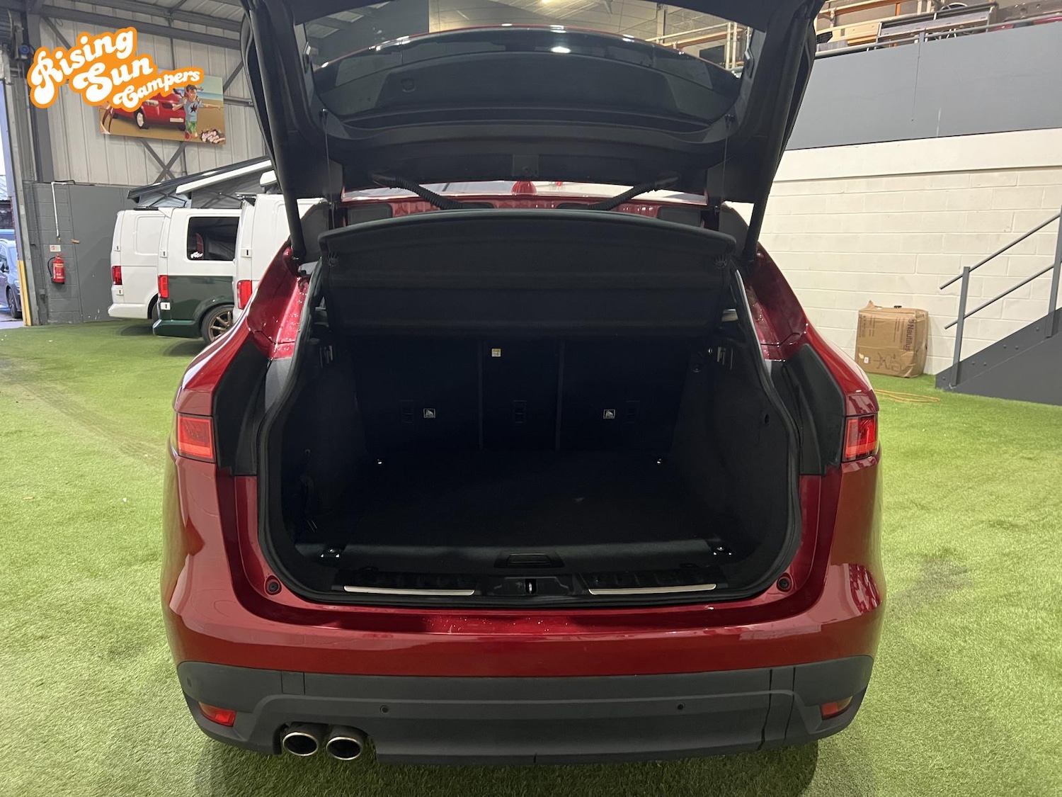 Used Jaguar F-Pace 2019 for sale - 76882169: Photo 5