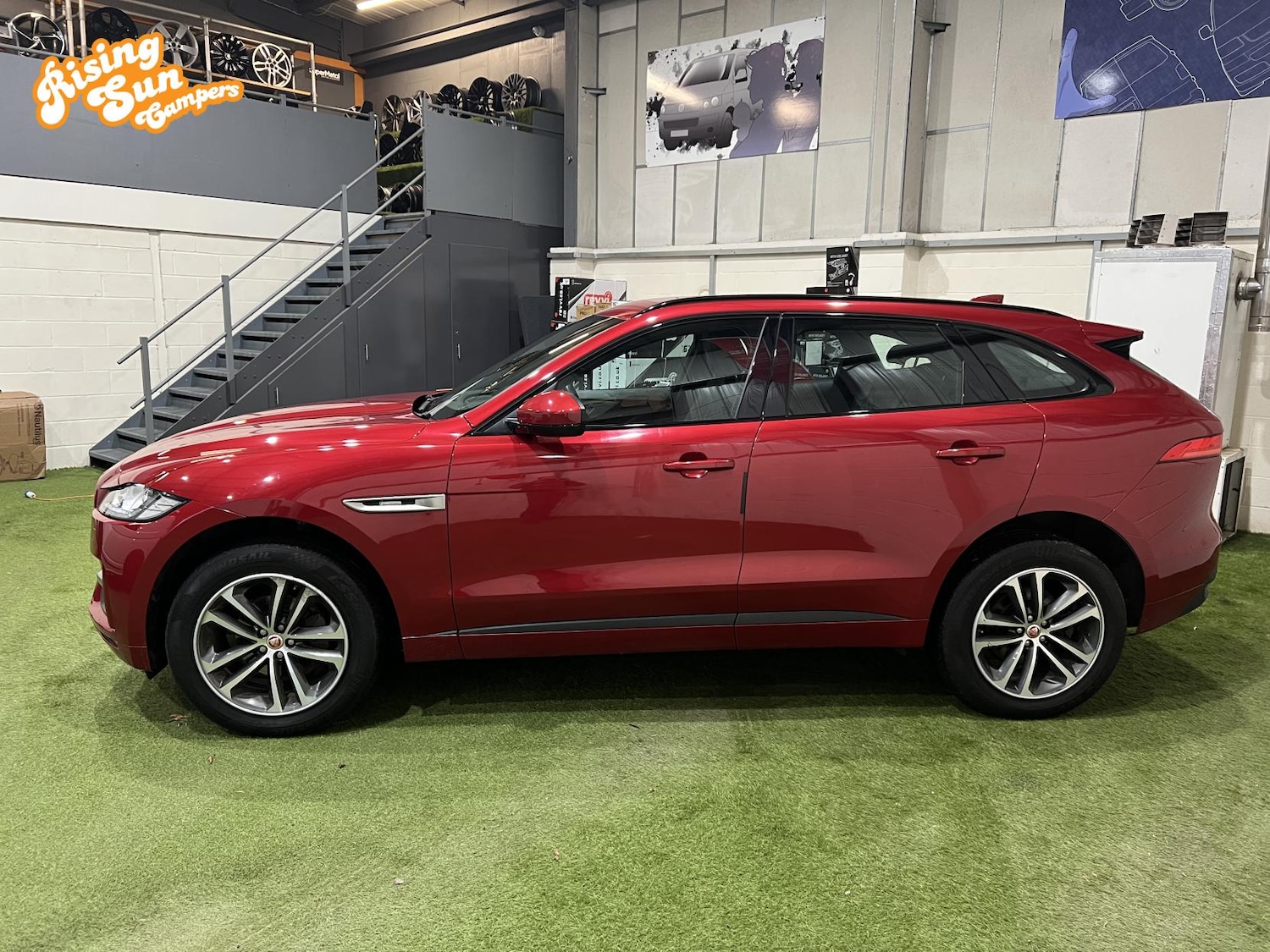 Used Jaguar F-Pace 2019 for sale - 76882169: Photo 6