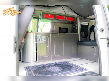 Used Volkswagen Transporter 2014 for sale - 78773441: Photo