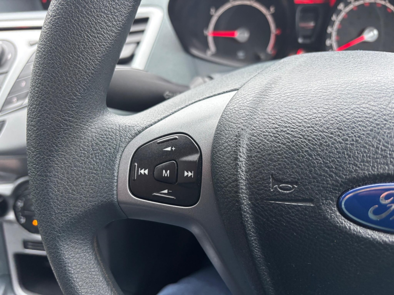 Used Ford Fiesta 2010 for sale - 77425764: Photo 14