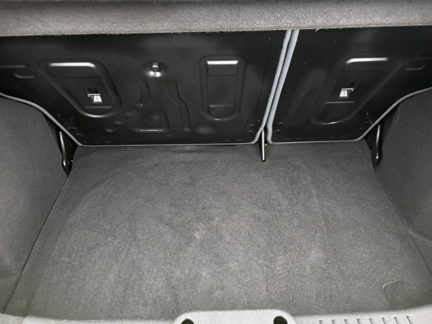 Used Ford Fiesta 2010 for sale - 77425764: Photo 19