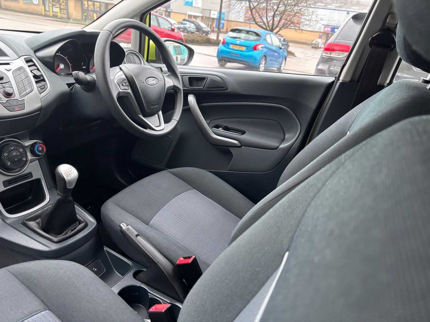 Used Ford Fiesta 2010 for sale - 77425764: Photo 23