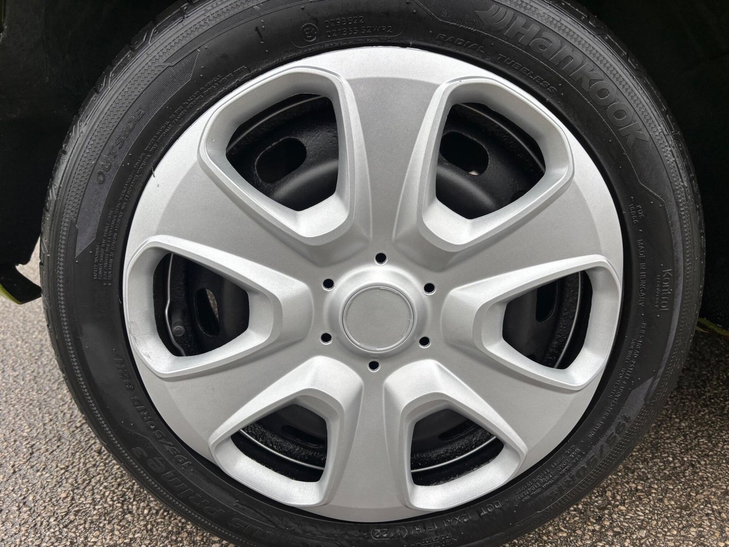 Used Ford Fiesta 2010 for sale - 77425764: Photo 9